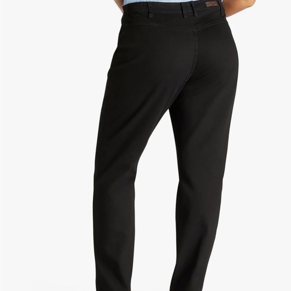 Lee Women's Plus Size Relaxed Fit Side Elastic Tapered Leg Jean black 20W long - Picture 3 of 10